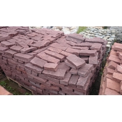 Kamień na ogrodzenie, murek, ciemno-brązowy, cegły